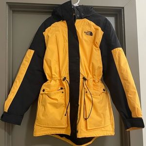 Womans yellow north face coat size large
